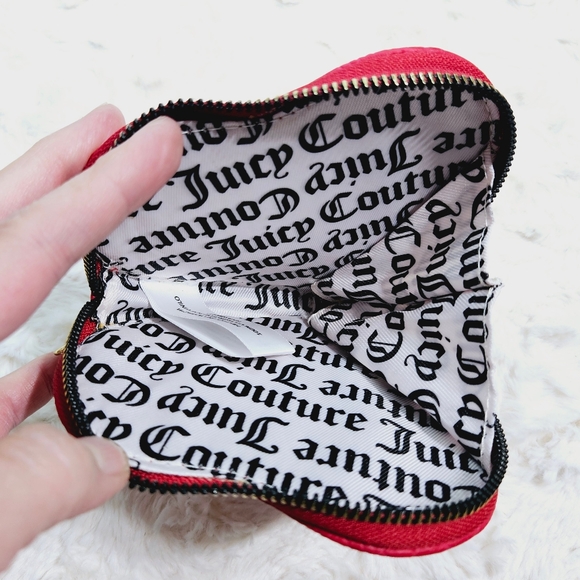 Juicy Couture - Crimson Heart Shaped Keychain Coin Purse - Picture 3 of 11